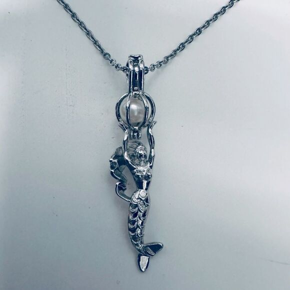 Silver Mermaid Pearl Pendant Chain Necklace - Picture 1 of 5